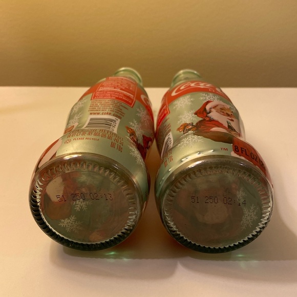 Coca Cola Santa Glass Bottles 2000’s Set of 2 - Picture 5 of 7